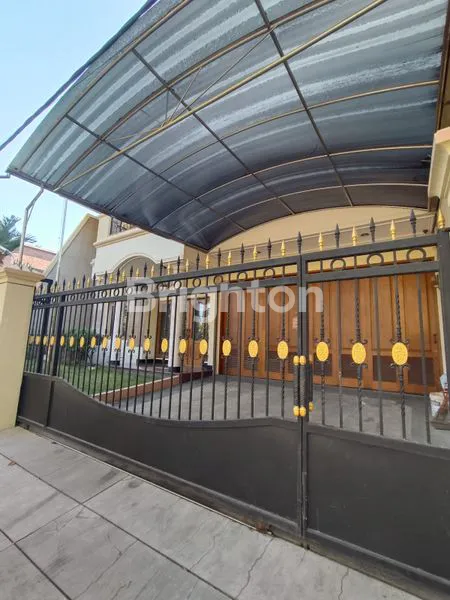 image RUMAH MEWAH MANYAR DEKAT SEKOLAH PETRA LUX SIAP. HUNI (1)