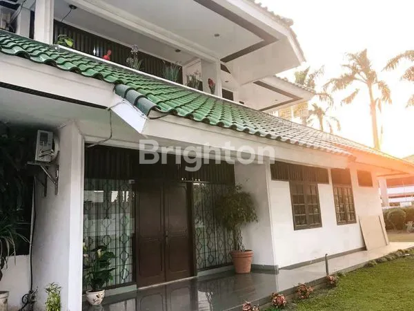 image RUMAH BESAR HOEK KOMPLEK GREEN GARDEN KEDOYA UTARA JAKARTA BARAT (1)