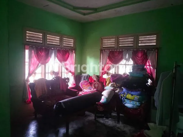 image RUMAH DENGAN HALAM LUAS JALAN BAKTI (4)