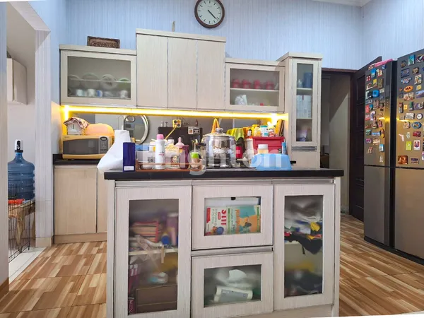 image RUMAH CANTIK 4 BEDROOM NYAMAN DAN TENANG DI PONDOK KELAPA JAKARTA TIMUR (3)