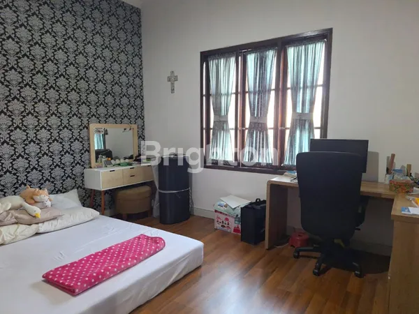 image RUMAH CANTIK 4 BEDROOM NYAMAN DAN TENANG DI PONDOK KELAPA JAKARTA TIMUR (4)
