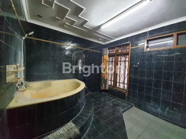 image DISEWAKAN RUMAH DARMO PERMAI TIMUR SURABAYA - STRATEGIS & BEBAS BANJIR. (5)