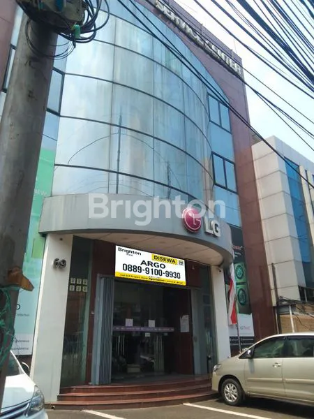 GEDUNG UNTUK KANTOR STRATEGIS PUSAT KOTA JAKARTA SELATAN