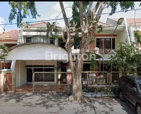 image DIJUAL RUMAH 2 LANTAI STRATEGIS RAYA RESIDEN SUDIRMAN SURABAYA (1)