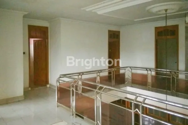 image RUMAH IDAMAN DI CIWASTRA BANDUNG (3)