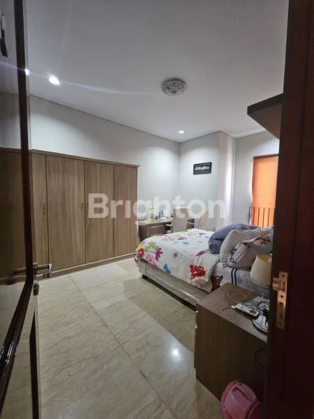 image RUMAH MEWAH TAMAN PERMATA BUANA RAPI SIAP HUNI (6)