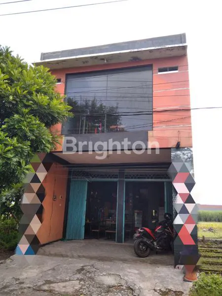 RUKO 2 LANTAI SIAP DIPAKAI USAHA JUAL SEMUA ALATNYA JUGA DI KOTA KEDIRI