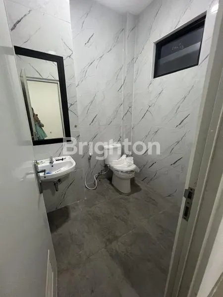 image RUKO BARU 3.5 LANTAI TAMAN RATU COSMOS ADA ROOF TOP JAKARTA BARAT (4)