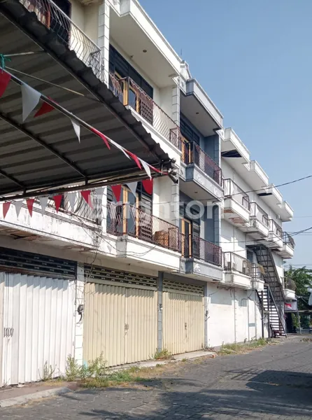 image RUKO 3 LANTAI DI JL YOS SUDARSO SIDOARJO JAWA TIMUR LOKASI STRATEGIS  (1)
