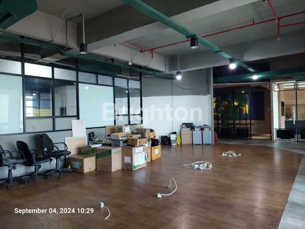 image ELEGAN OFFICE WITH MEETING ROOM (6)