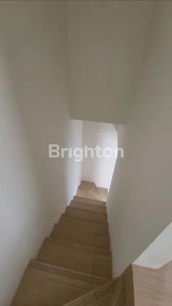 image RUMAH BARU 2 LANTAI DI CENDANA ESSENCE LIPPO KARAWACI TANGERANG  (4)