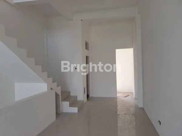 image RUKO 3 LANTAI BARU GRESS NOL JALAN RAYA TAMBAK REJO STRATEGIS SELANGKAH KE RAYA KENJERAN KAZA MALL RSUD DR SOEWANDHI PASAR TAMBAK REJO DEKAT SURAMADU KAPASAN PASAR ATOM ITC (3)