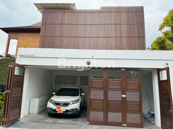 image WALKING DISTANCE BEACH VILLA SANUR (1)