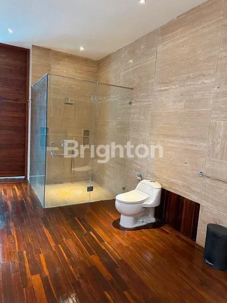 image WALKING DISTANCE BEACH VILLA SANUR (5)