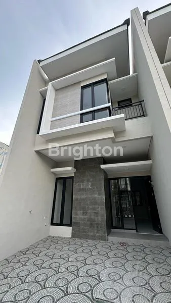 image DIJUAL RUMAH TIPE MINIMALIS  2 LT BARU GRESS, KUTISARI INDAH, DEKAT SIWALANKERTO, UNI PETRA, JEMURSARI, RAYA A YANI (7)