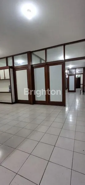 image RUANG KANTOR DI RAJAWALI BANDUNG (1)
