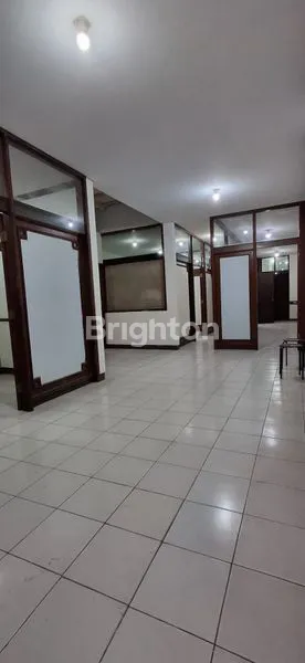 image RUANG KANTOR DI RAJAWALI BANDUNG (4)
