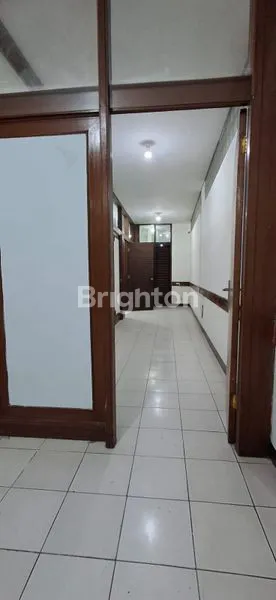 image RUANG KANTOR DI RAJAWALI BANDUNG (8)
