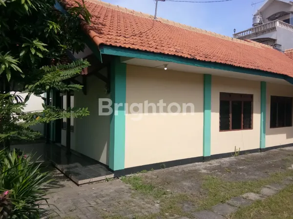 image RUMAH DI JALAN BRATANG GEDE SURABAYA (2)