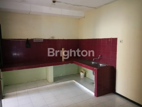 image RUMAH DI JALAN BRATANG GEDE SURABAYA (3)