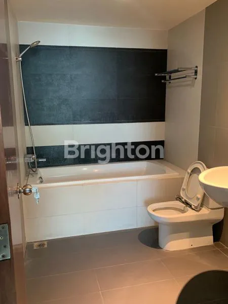 image APARTEMEN KONDOMINIUM REGENCY SHERATON (4)