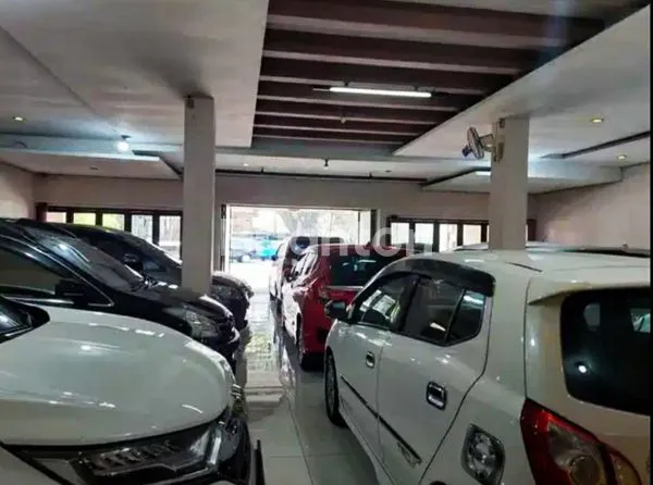 image *SHOWROOM 2 LANTAI / TEMPAT USAHA/ KOS KOSAN/  LOKASI SANGAT STRATEGIS DI BISNIS DISTRICT. (4)