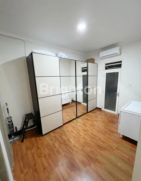 image RUMAH SIAP HUNI MINIMALIS MEWAH SUTOREJO UTARA SEMI FURNISHED ROW LEGA  (3)