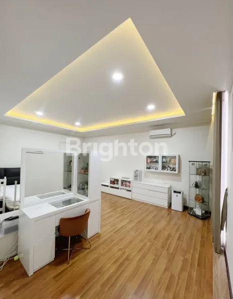 image RUMAH SIAP HUNI MINIMALIS MEWAH SUTOREJO UTARA SEMI FURNISHED ROW LEGA  (4)