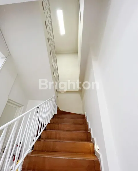 image RUMAH SIAP HUNI MINIMALIS MEWAH SUTOREJO UTARA SEMI FURNISHED ROW LEGA  (7)