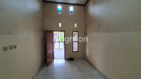 image RUMAH DI CLUSTER GRAHA UTAMA SERPONG PONDOK JAGUNG TIMUR SERPONG UTARA  (2)