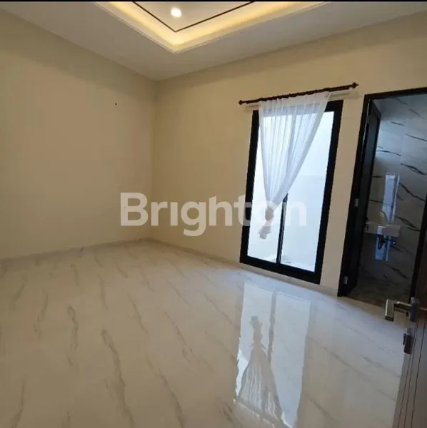 image RUMAH 2LANTAI SCANDINAVIAN LOKASI TERBAIK SUTOREJO (4)