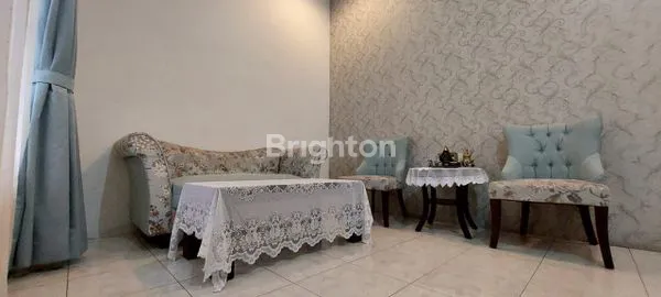 image RUMAH MURAH 1,5 LANTAI LOKASI STRATEGIS DI RADIO DALAM JAKARTA SELATAN  (4)