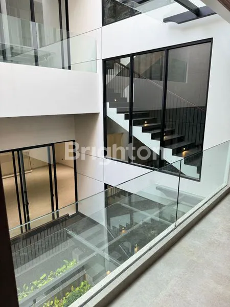 image DIJUAK RUMAH 3 LANTAI DI BUKIT GOLF INTERNATIONAL (7)