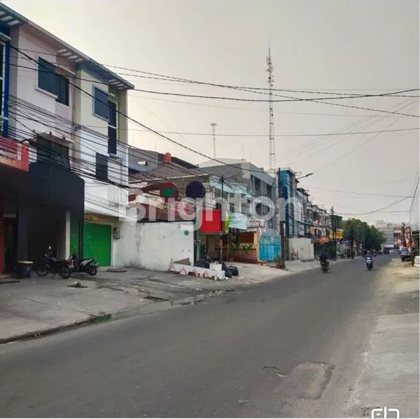 image RUKO DI TANJUNG DUREN, TERLETAK DI JALAN RAYA, LOKASI STRATEGIS (2)