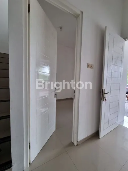 image RUMAH SIAP HUNI DI GRAND SEMANGGI MANGROVE CLUSTER ECONTUS 2 LANTAI SURABAYA  (7)