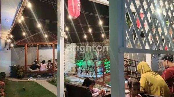 image CAFE AND RESTO USAHA MADIUN BANGUNAN MODERN (4)