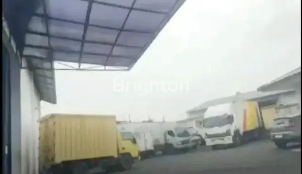 image GUDANG BESAR SIAP PAKAI BANGUNAN KOKOH (3)