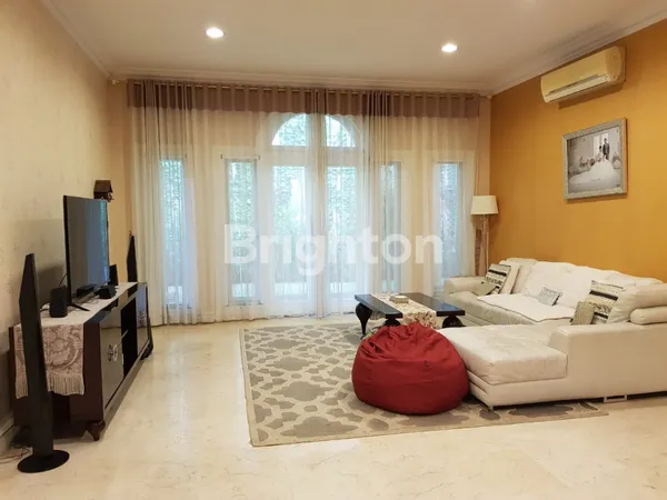 image RUMAH 2 LANTAI MEWAH BERKELAS FOUNTAINBLEAU GOLF RESIDENCE BSD (6)