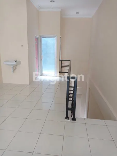 image RUKO 2 LANTAI SIAP PAKAI DI JALAN UTAMA UNGARAN (3)