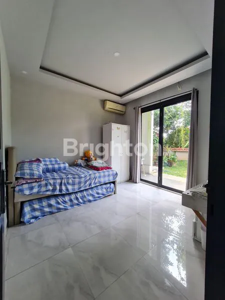 image RUMAH GAYA INDUSTRIAL DI CINERE - TURUN HARGA (7)