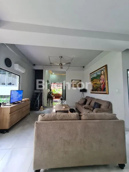 image RUMAH GAYA INDUSTRIAL DI CINERE - TURUN HARGA (5)