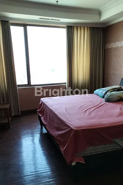 image MURAH CONDOMINIUM REGENCY LANTAI 21 TYPE 3 BEDROOM SELANGKAH KE TP (2)