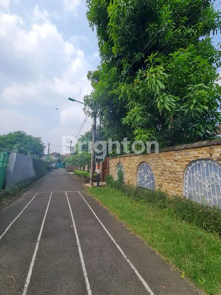 image RUMAH LUAS DI JALAN CIBUBUR VII (1)