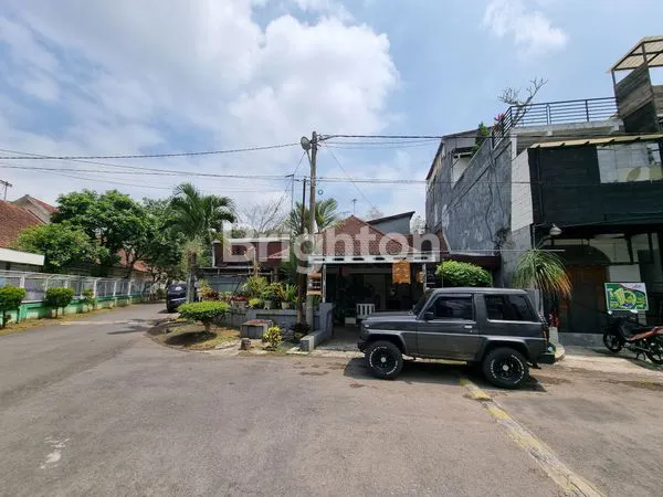 image RUMAH KOST DAERAH ELIT DEKAT JALAN GUNUNG GUNUNG KOTA MALANG (1)