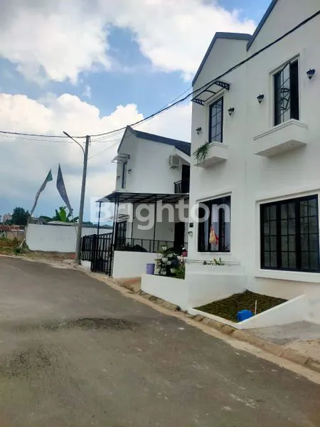 image RUMAH DENGAN VIEW GUNUNG SALAK  DIJUAL DIBAWAH HARGA PASAR BNR BOGOR (4)