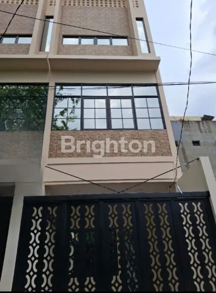 image RUMAH BARU 4 LANTAI TANJUNG DUREN (1)