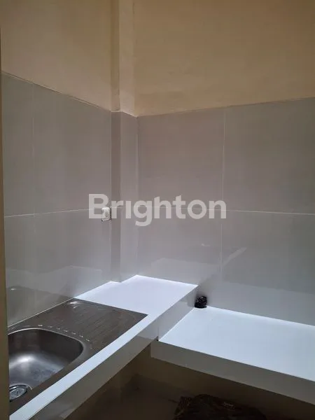 image RUMAH BARU 4 LANTAI TANJUNG DUREN (4)