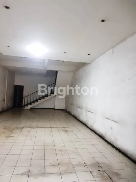 image RUKO 2,5 LANTAI POROS JL SOEKARNO HATTA MALANG (3)