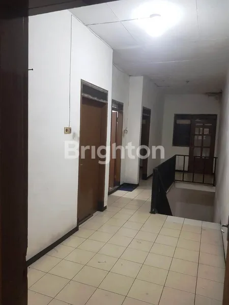 image RUKO 2,5 LANTAI POROS JL SOEKARNO HATTA MALANG (4)