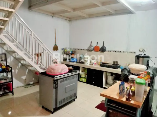 image RUMAH MINIMALIS SIAP HUNI 2 LANTAI DI PABELAN KARTASURA (5)